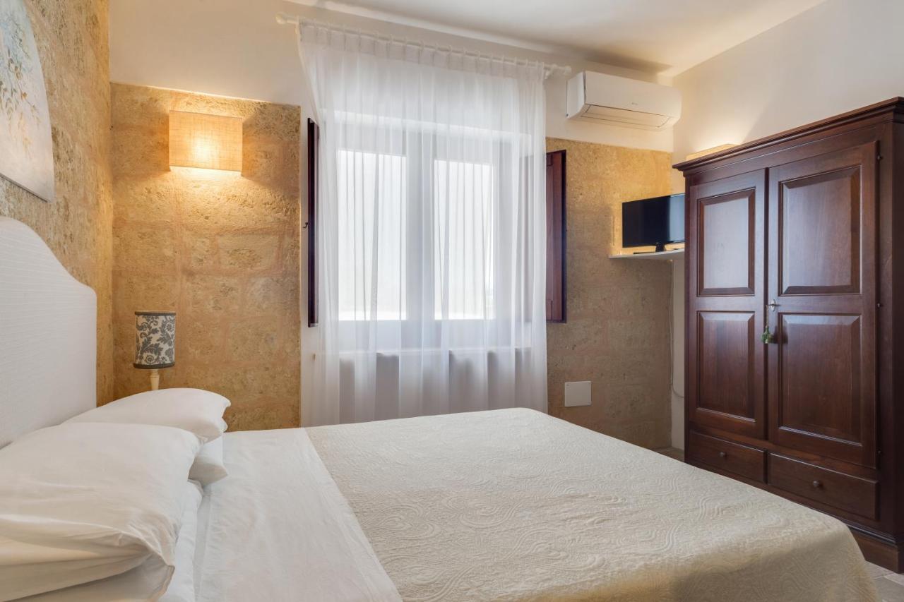 Le Lantane - Luxury Rooms Alessano Eksteriør billede