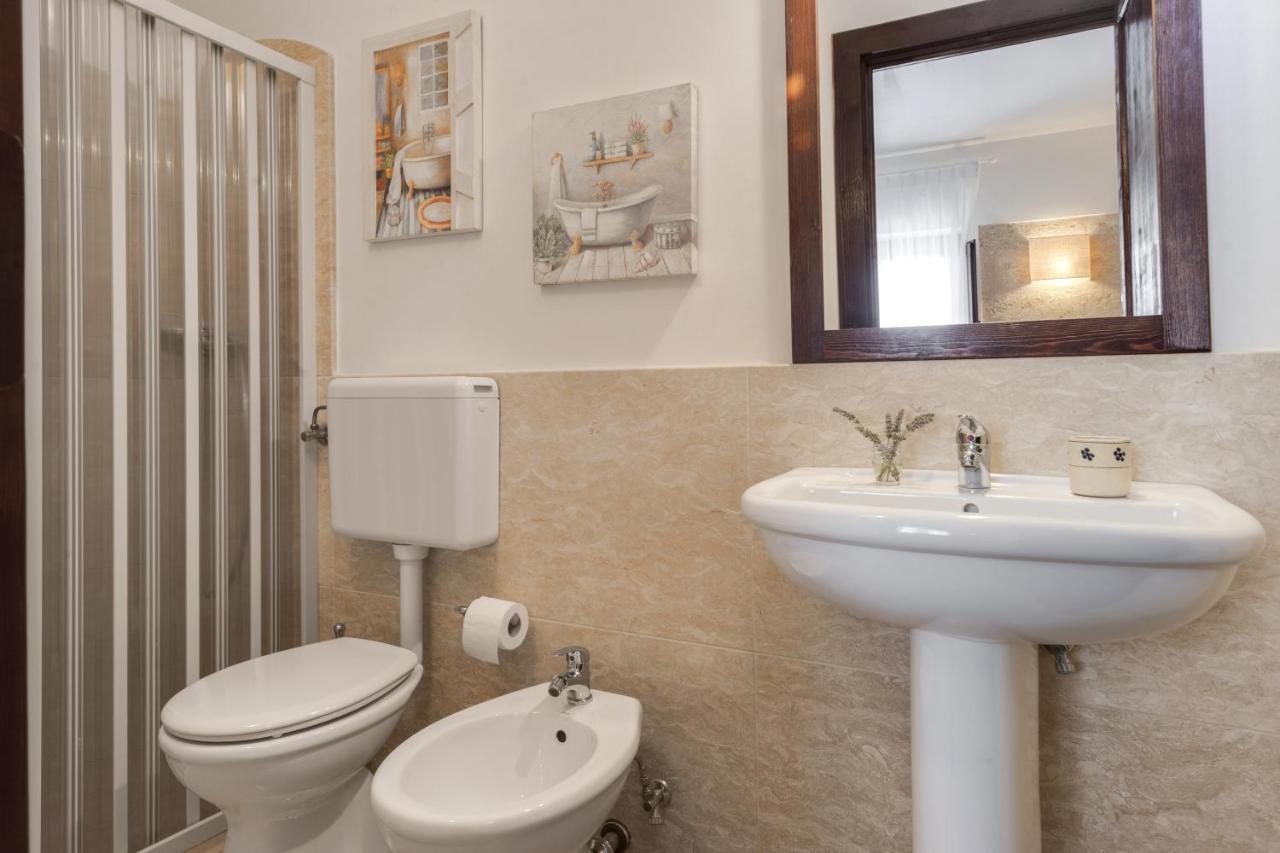 Le Lantane - Luxury Rooms Alessano Eksteriør billede