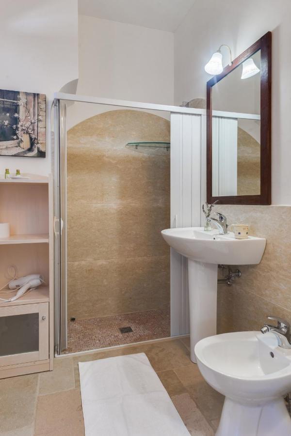Le Lantane - Luxury Rooms Alessano Eksteriør billede
